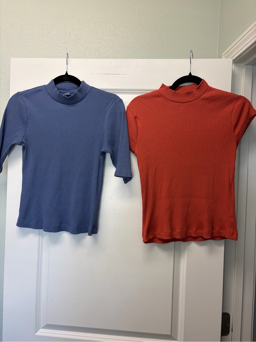 Old Navy Ribbed Short Sleeve Tees in Blue and Orange set of two